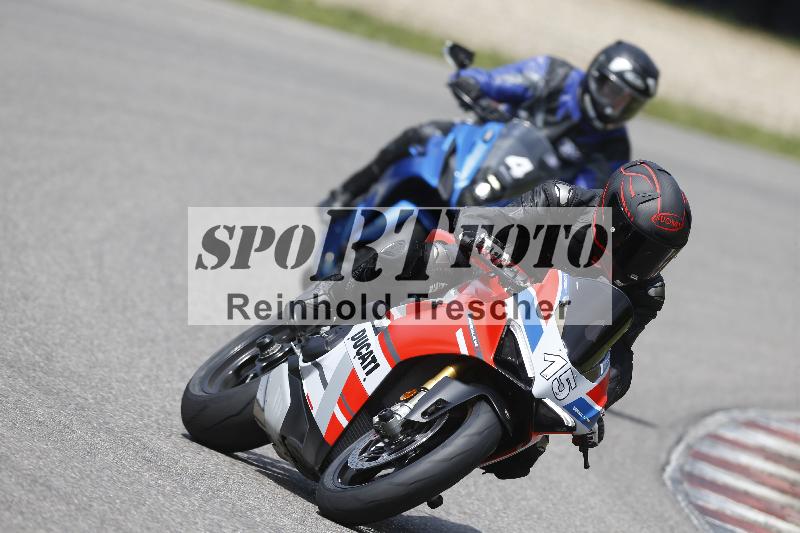 /27 12.06.2025 Ducati Schweiz Trackday Warmup  ADR/gruen-vert/15